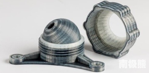 Markforged发布新一代碳纤维3D打印机Mark Two，加速3D打印基础材料市场扩张